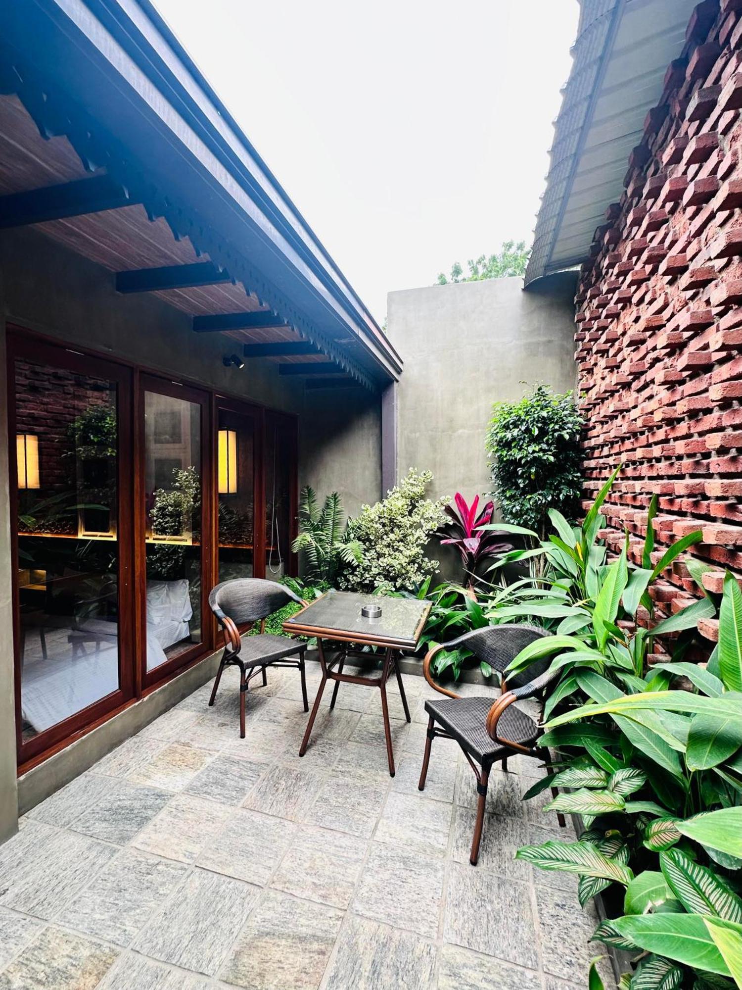 Kubura Resort Anuradhapura Exteriör bild