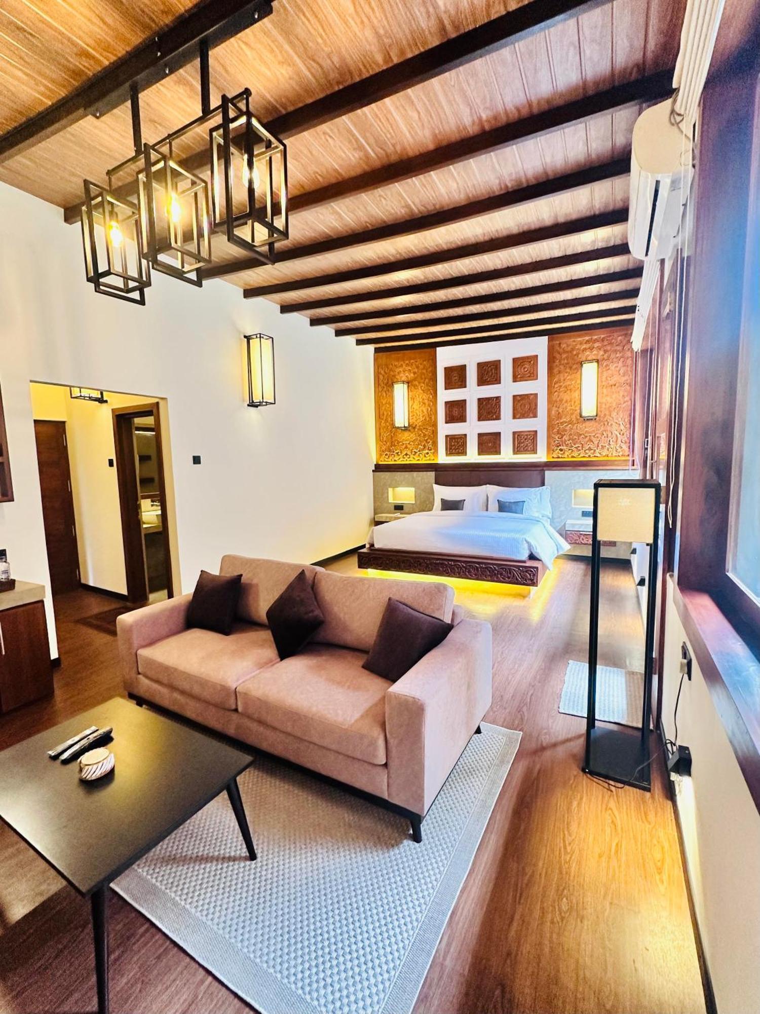 Kubura Resort Anuradhapura Exteriör bild