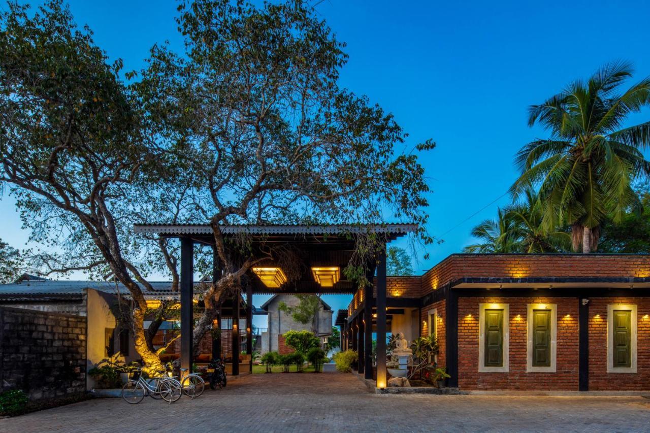 Kubura Resort Anuradhapura Exteriör bild